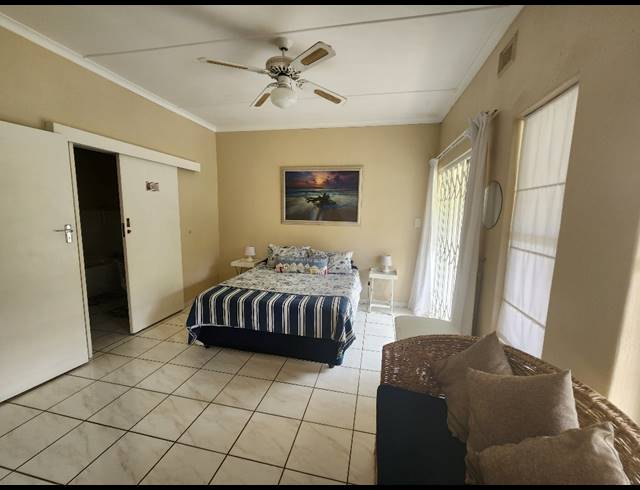 3 BEDROOM TOWNHOUSE FOR SALE IN MANABA BEACH